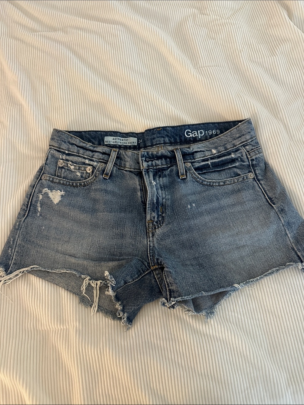 GAP Women's Distressed Denim Cutoff Shorts - Faded Blue